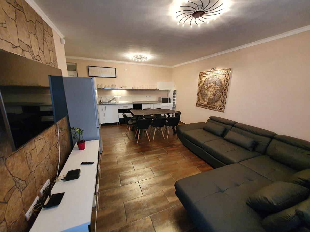 Black Brothers Wellness Apartments Siófok Exteriér fotografie